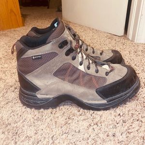Mens waterproof Danner hiking boots